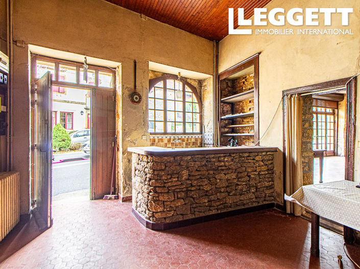 Image No.3-6 Bed House for sale