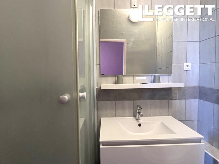 Image No.9-5 Bed House for sale