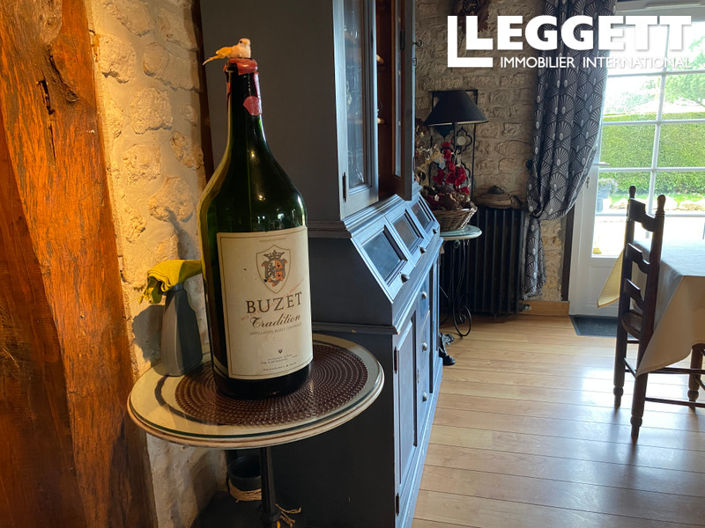 Image No.5-5 Bed Commercial for sale