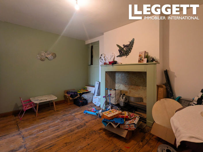 Image No.5-2 Bed House for sale