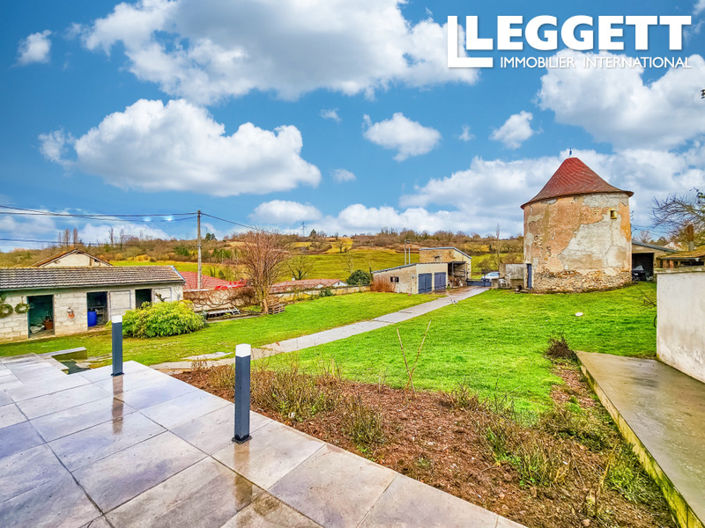 Image No.2-4 Bed House for sale