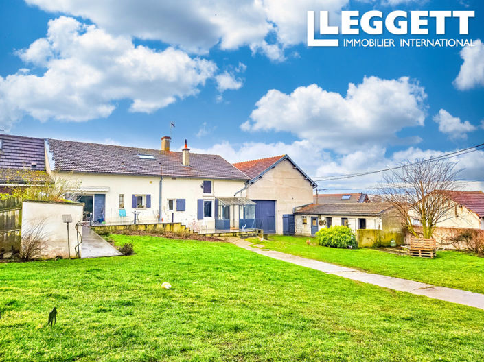 Image No.1-4 Bed House for sale