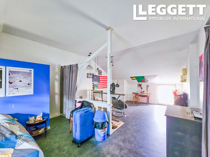 Image No.9-4 Bed House for sale