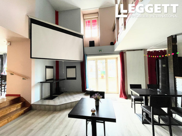 Image No.4-3 Bed Commercial for sale