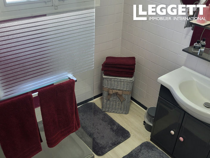 Image No.10-4 Bed House for sale