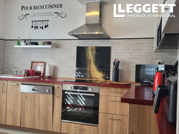 Image No.2-4 Bed House for sale