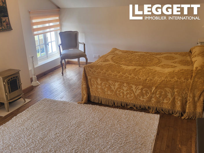 Image No.6-4 Bed House for sale