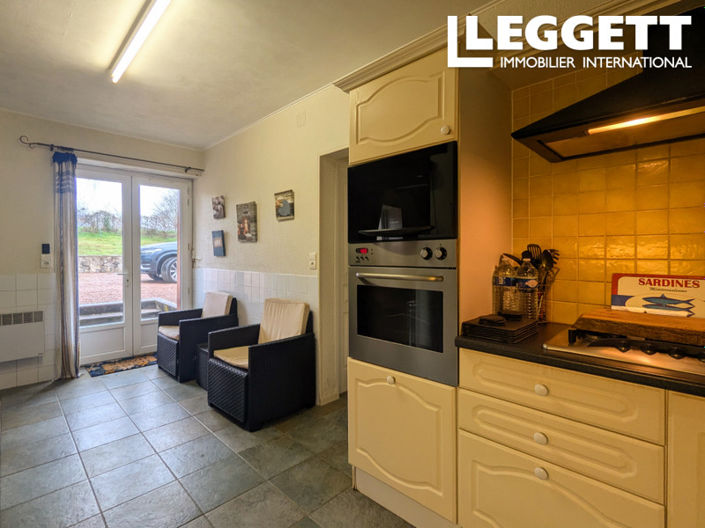 Image No.6-3 Bed House for sale