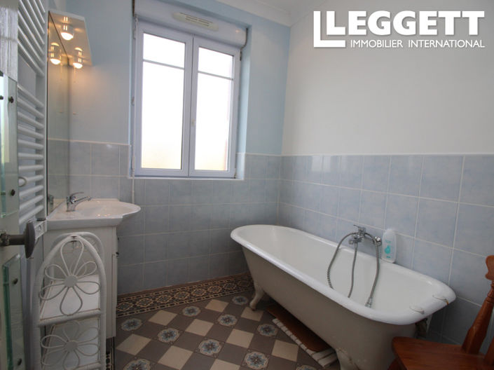 Image No.4-3 Bed House for sale