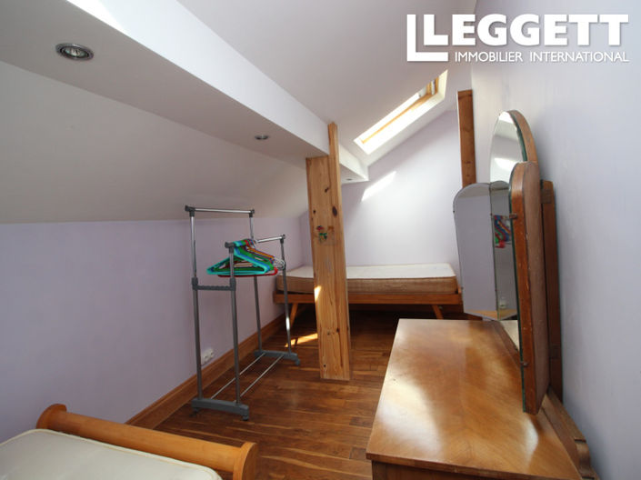 Image No.6-3 Bed House for sale