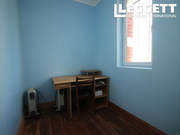 Image No.8-3 Bed House for sale