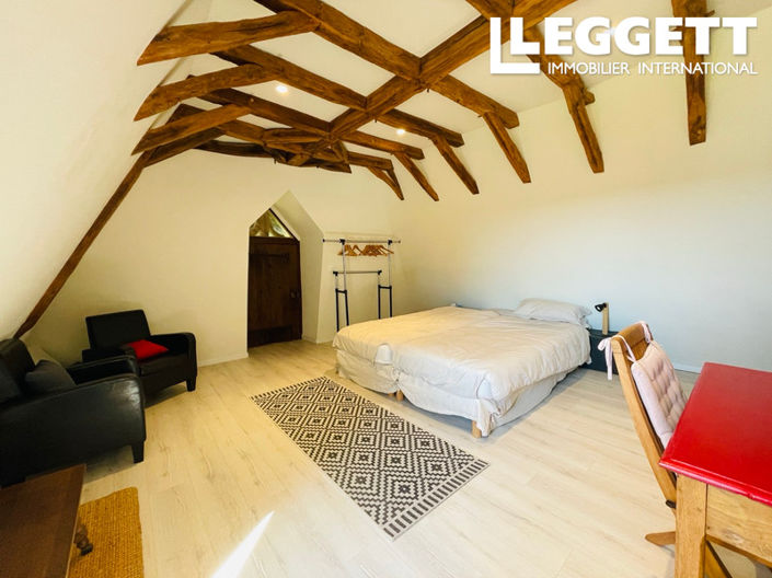 Image No.10-5 Bed House for sale