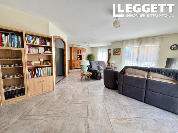 Image No.4-3 Bed House for sale