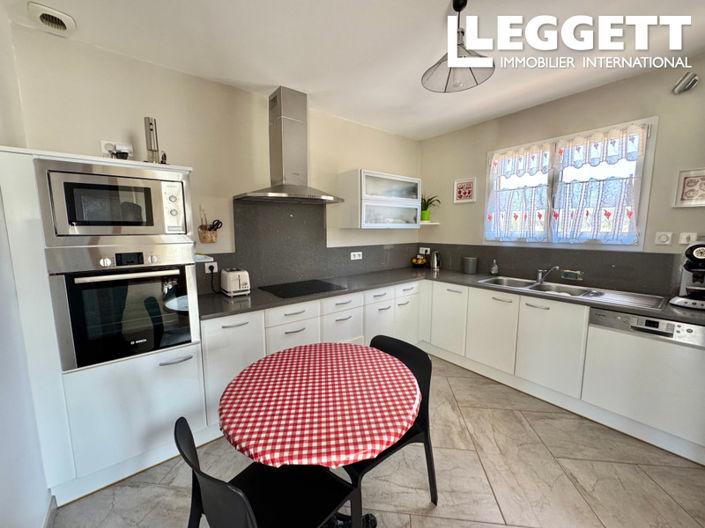 Image No.3-3 Bed House for sale