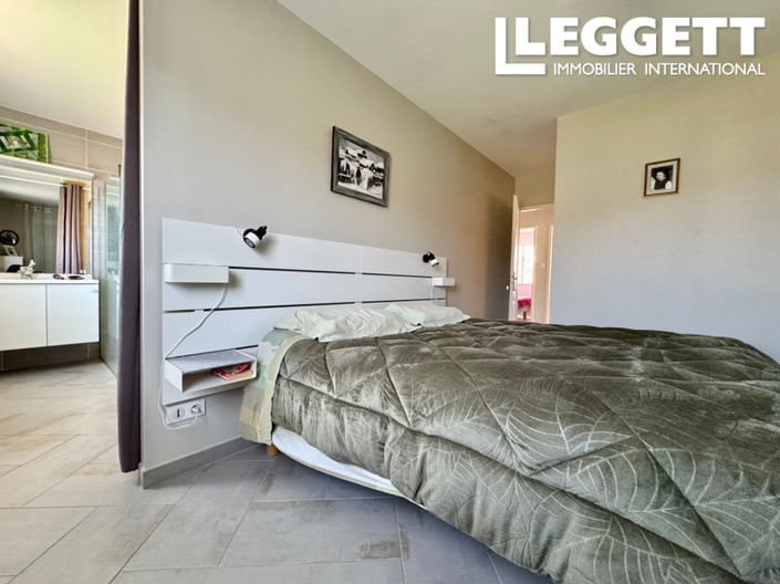 Image No.5-3 Bed House for sale