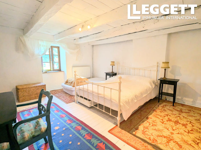 Image No.8-4 Bed House for sale