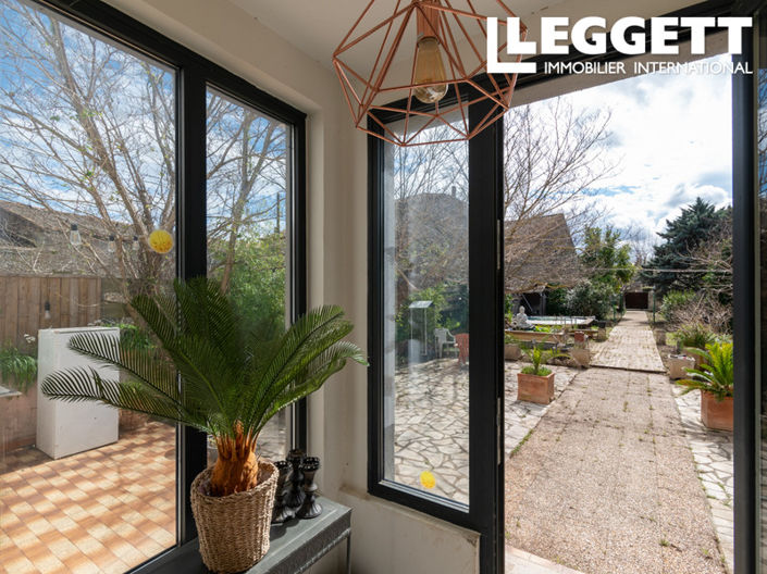 Image No.3-4 Bed House for sale