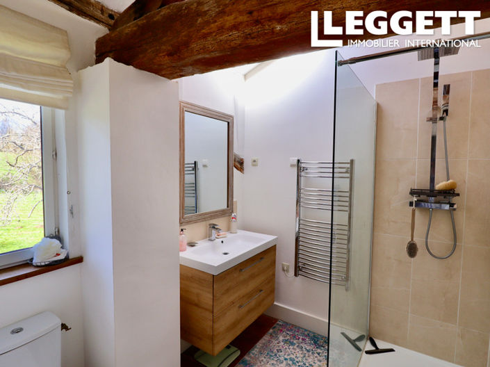 Image No.8-4 Bed House for sale