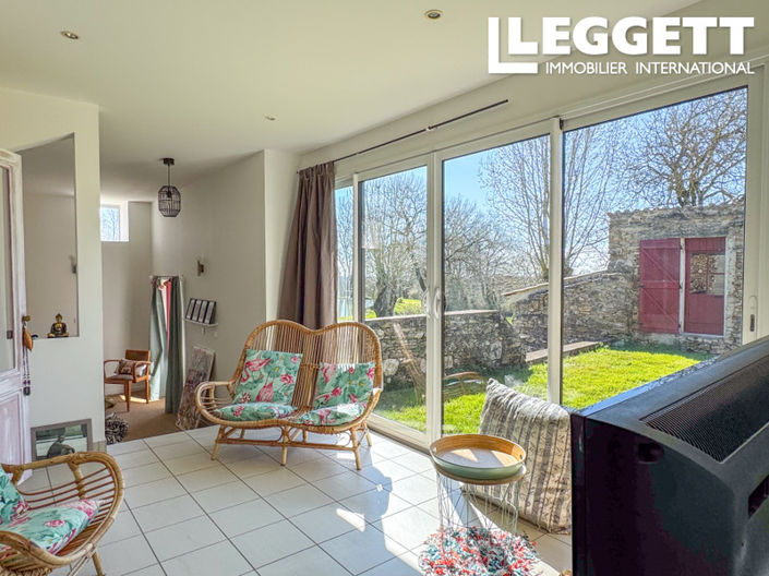 Image No.4-5 Bed House for sale