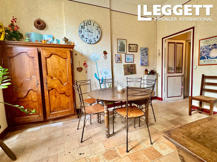 Image No.3-4 Bed House for sale