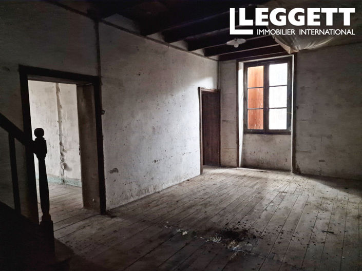 Image No.7-House for sale