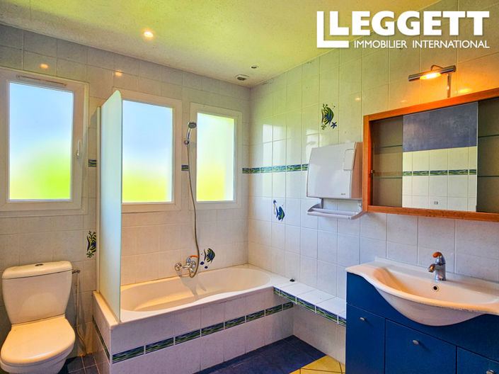 Image No.6-3 Bed House for sale