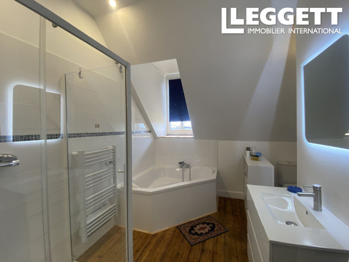 Image No.7-9 Bed House for sale