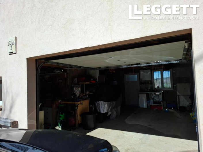 Image No.8-4 Bed House for sale