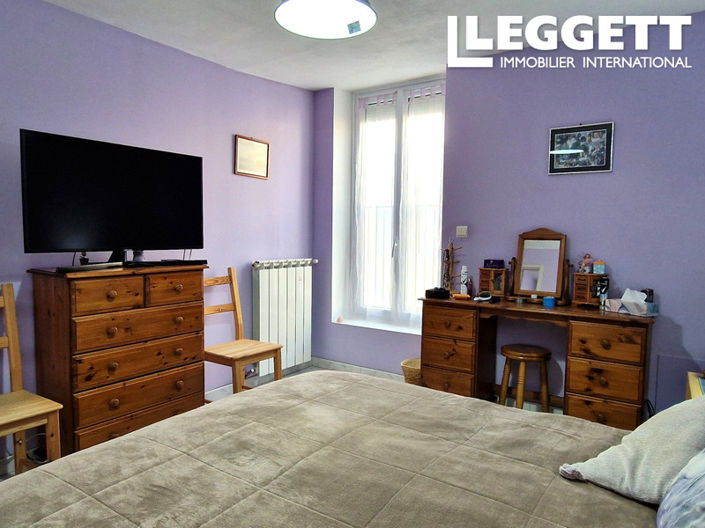 Image No.6-4 Bed House for sale