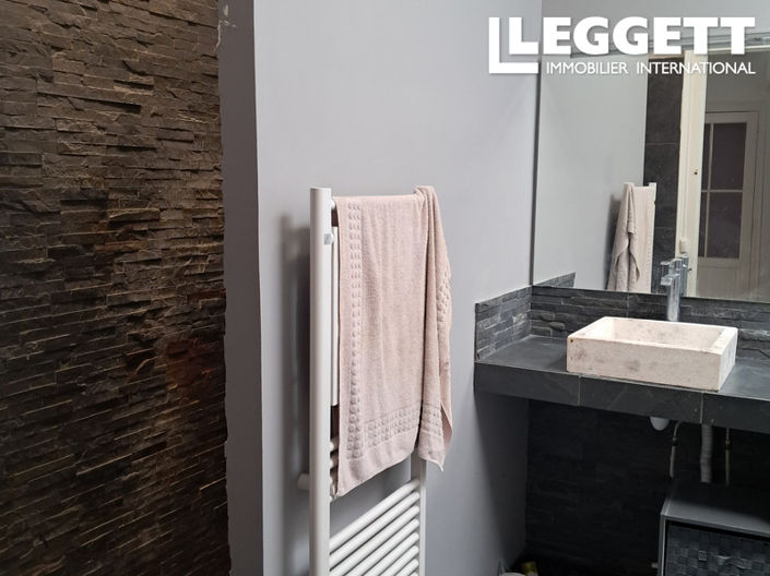 Image No.9-3 Bed House for sale