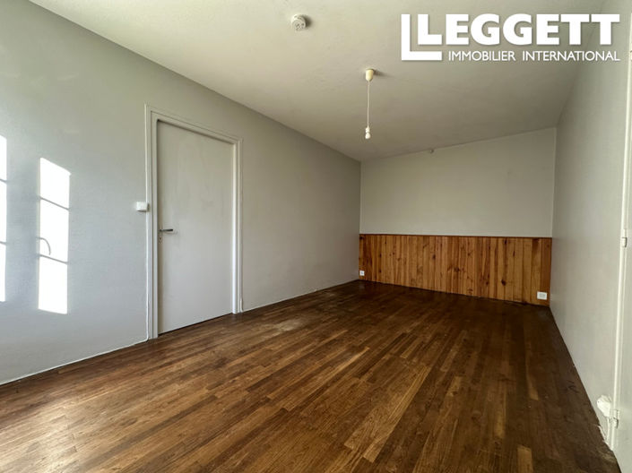 Image No.7-2 Bed House for sale