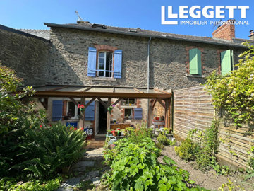 1 - Josselin, House