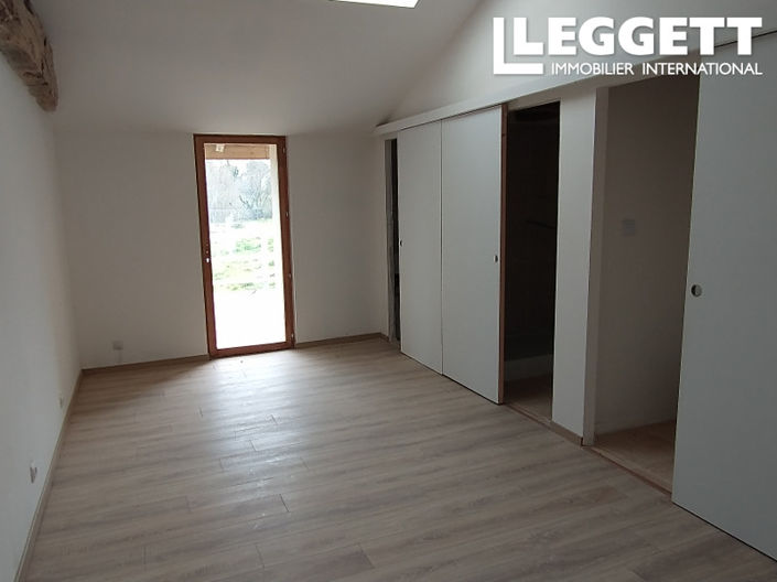 Image No.10-5 Bed House for sale