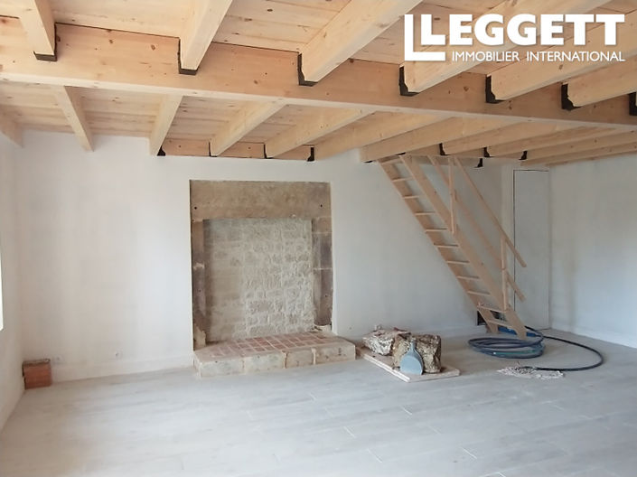 Image No.6-5 Bed House for sale