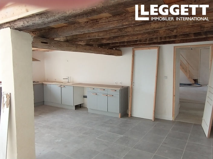 Image No.8-5 Bed House for sale