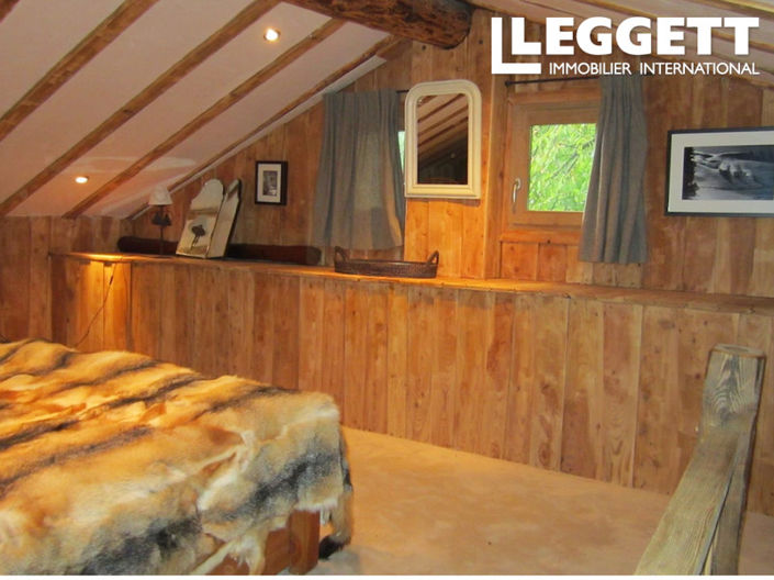 Image No.10-3 Bed House for sale