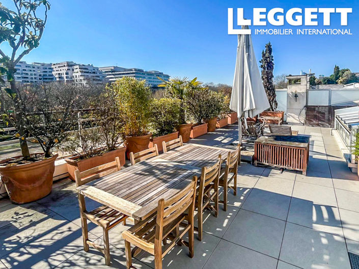 Image No.2-4 Bed House for sale