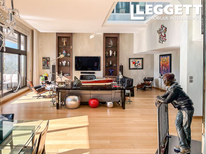 Image No.4-4 Bed House for sale