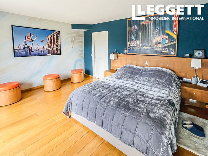 Image No.10-4 Bed House for sale