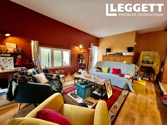 Image No.3-6 Bed House for sale