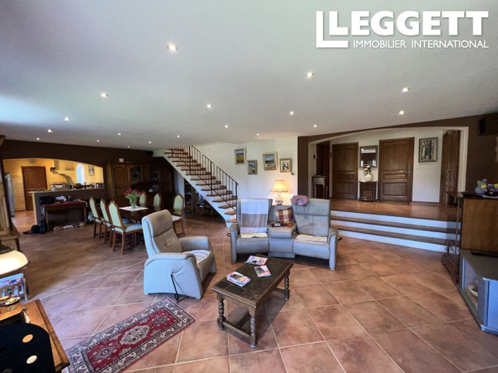 Image No.4-4 Bed House for sale