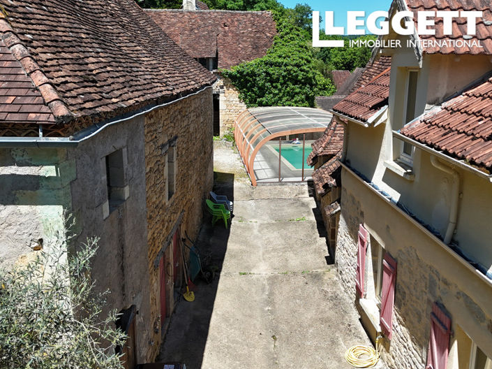 Image No.2-7 Bed House for sale