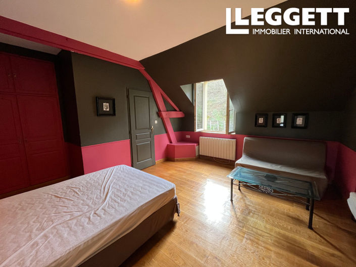 Image No.4-7 Bed House for sale