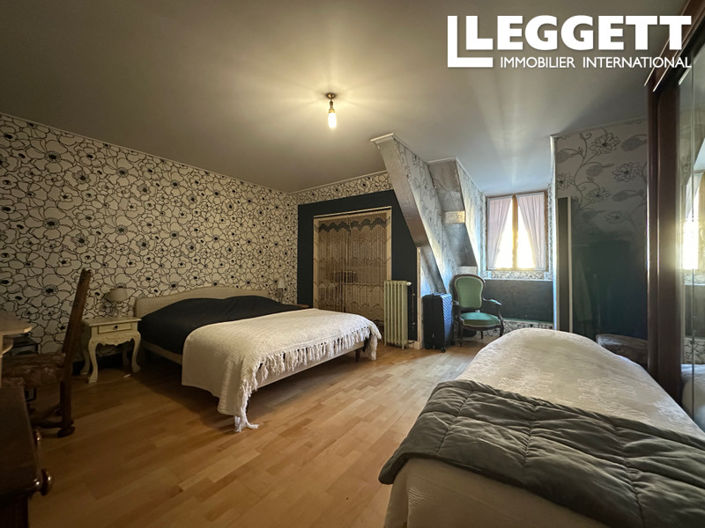 Image No.10-5 Bed House for sale