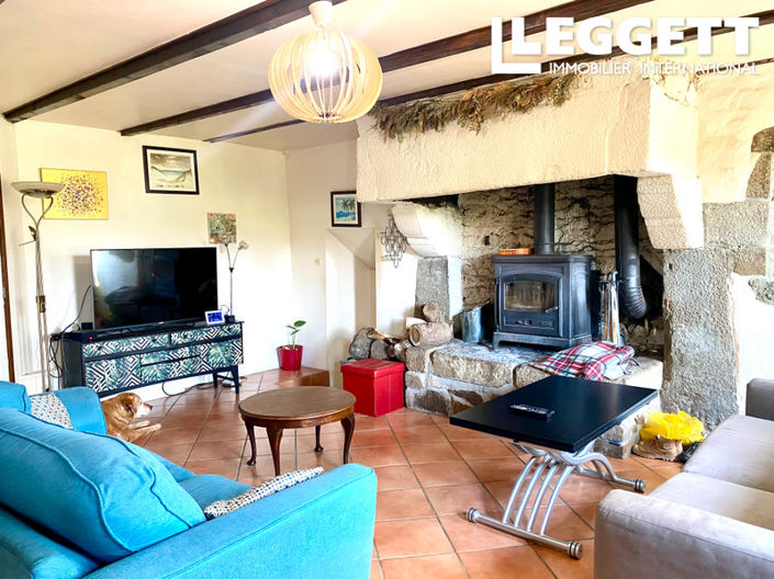 Image No.2-8 Bed House for sale