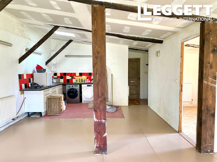 Image No.10-8 Bed House for sale