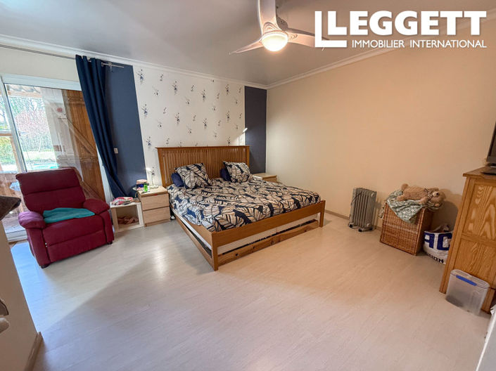 Image No.6-3 Bed House for sale