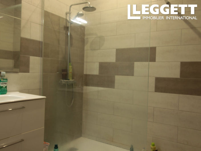 Image No.5-3 Bed House for sale