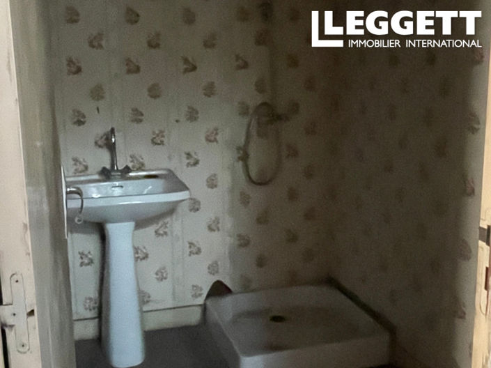 Image No.4-2 Bed House for sale