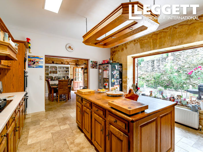 Image No.5-7 Bed House for sale